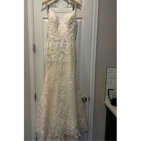 Juliette Hot Couture Strapless Ivory Sweetheart Train Lace Wedding Dress 8 NWT - Picture 5 of 8